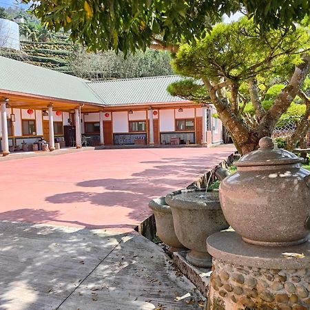 Chang Qing Ju Homestay Фенчиху Екстериор снимка