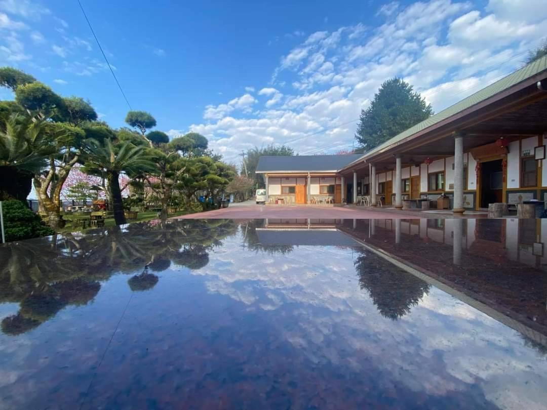 Chang Qing Ju Homestay Фенчиху Екстериор снимка