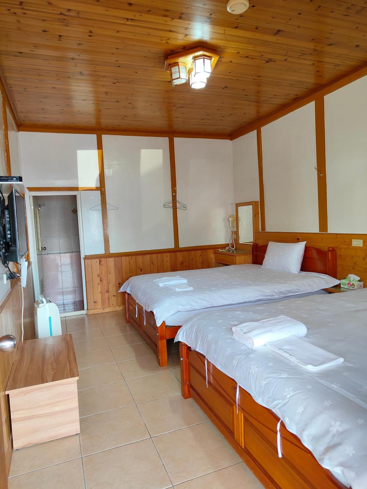 Chang Qing Ju Homestay Фенчиху Екстериор снимка