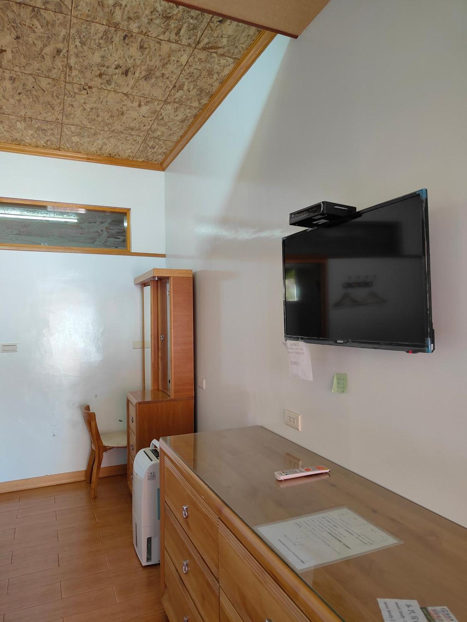 Chang Qing Ju Homestay Фенчиху Екстериор снимка
